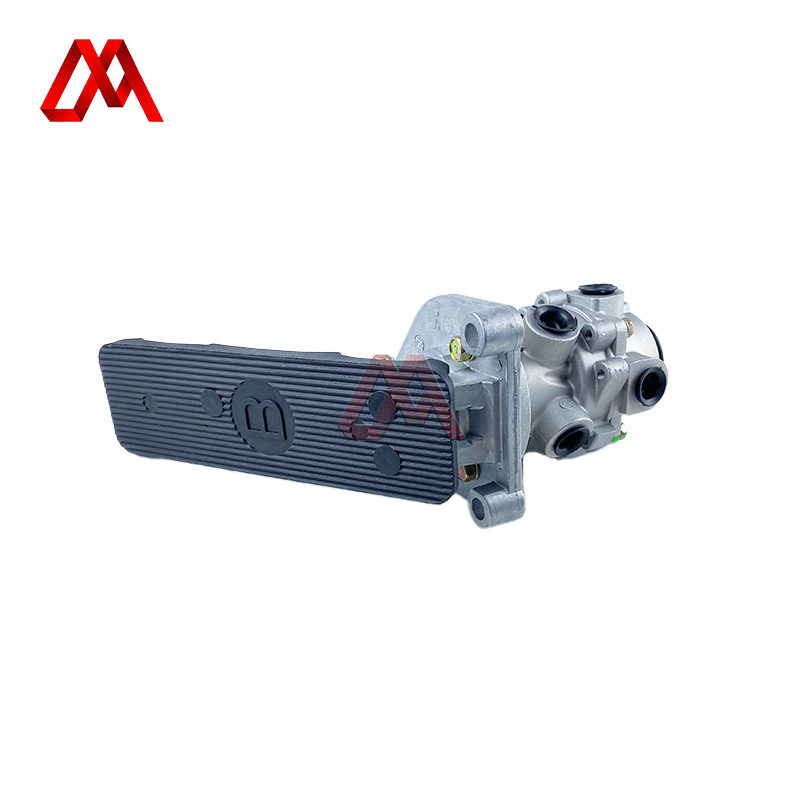 Brake Master Cylinder Assembly for Isuzu Truck CVR 10PE1 1-48100576-0K 1481005760K